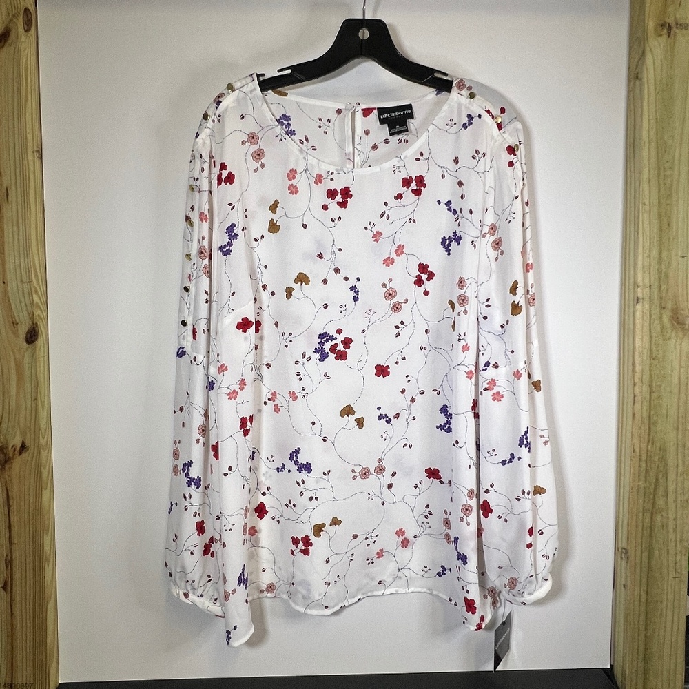 Liz Claiborne Crema Floral Button Shoulder Blouse